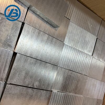 การขยายความร้อน 25 X 10-6 K แมกนีเซียมแผ่นโลหะเงินเสริมสําหรับเครื่องบินอากาศยานยนต์และอุปกรณ์อิเล็กทรอนิกส์